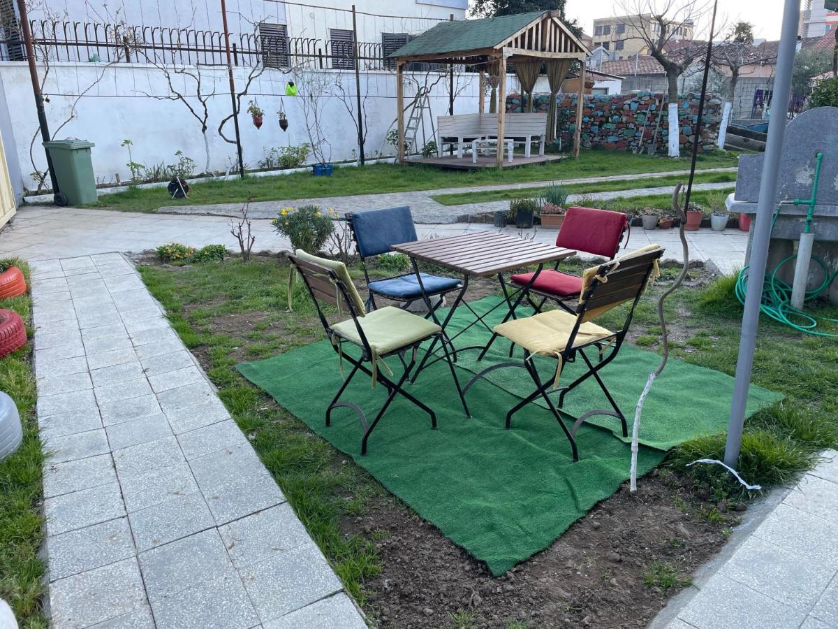 Happy Corner Guest House Shkoder Ngoại thất bức ảnh