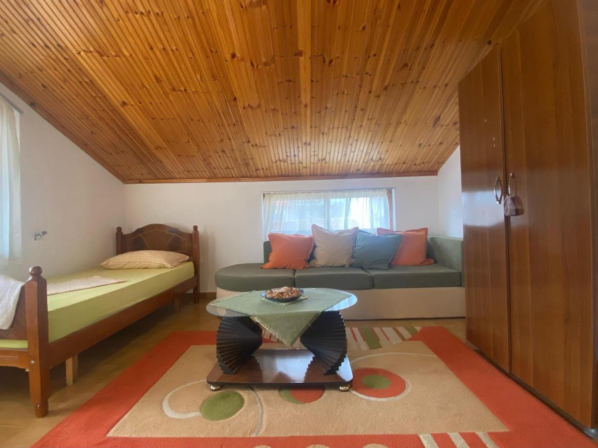 Happy Corner Guest House Shkoder Ngoại thất bức ảnh