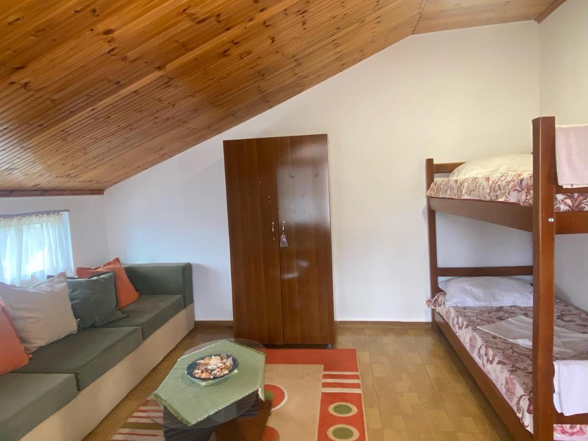 Happy Corner Guest House Shkoder Ngoại thất bức ảnh