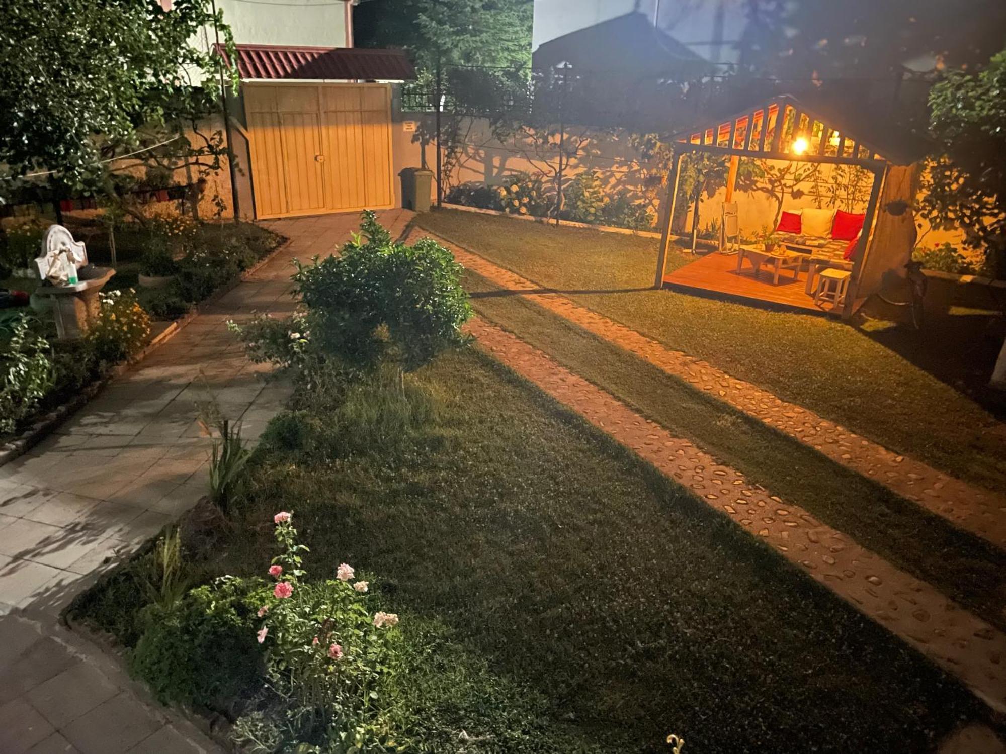 Happy Corner Guest House Shkoder Ngoại thất bức ảnh