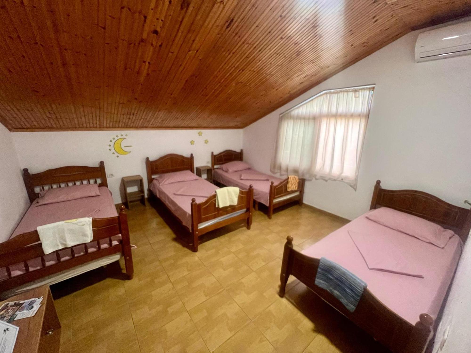 Happy Corner Guest House Shkoder Ngoại thất bức ảnh