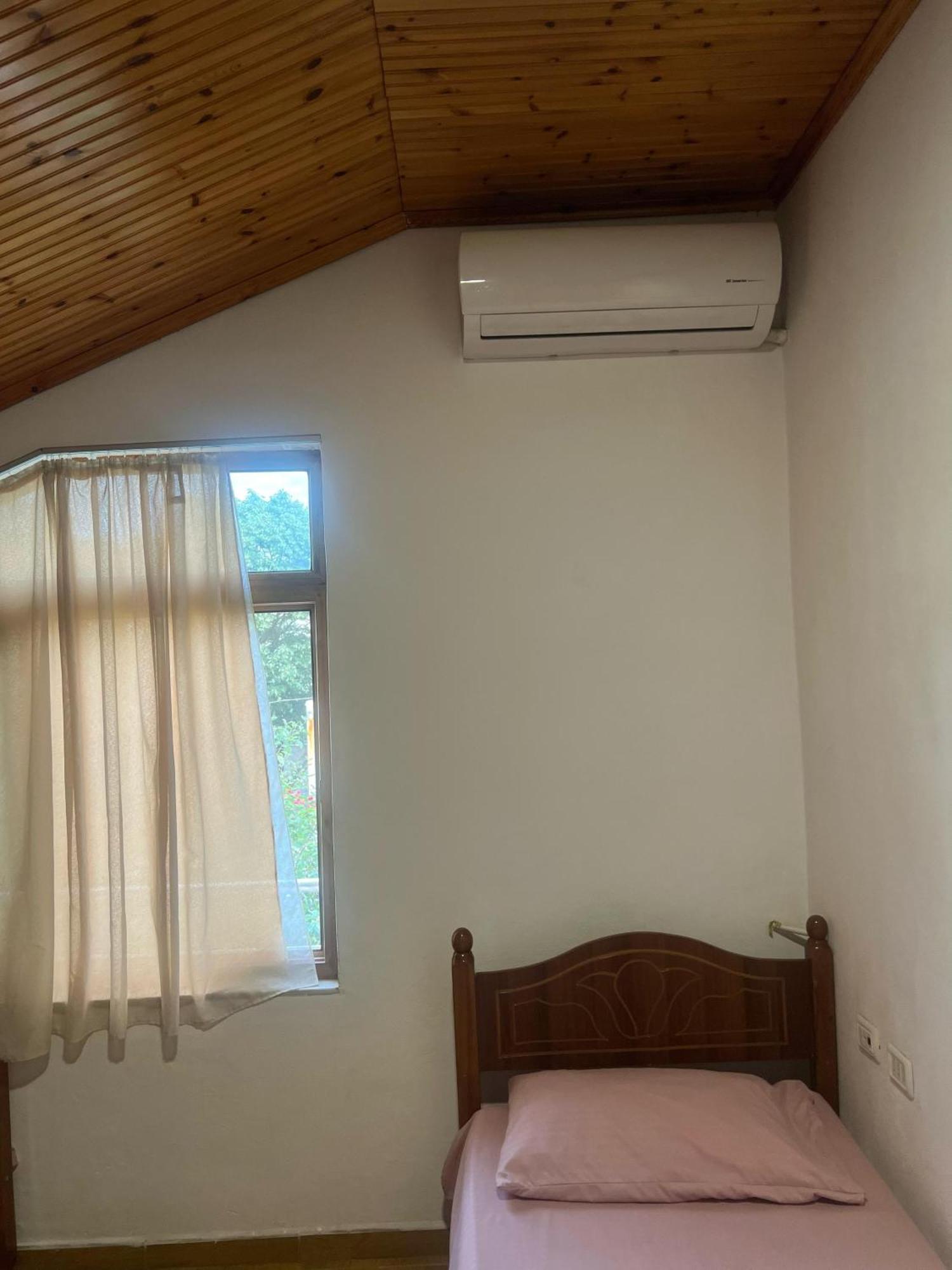 Happy Corner Guest House Shkoder Ngoại thất bức ảnh