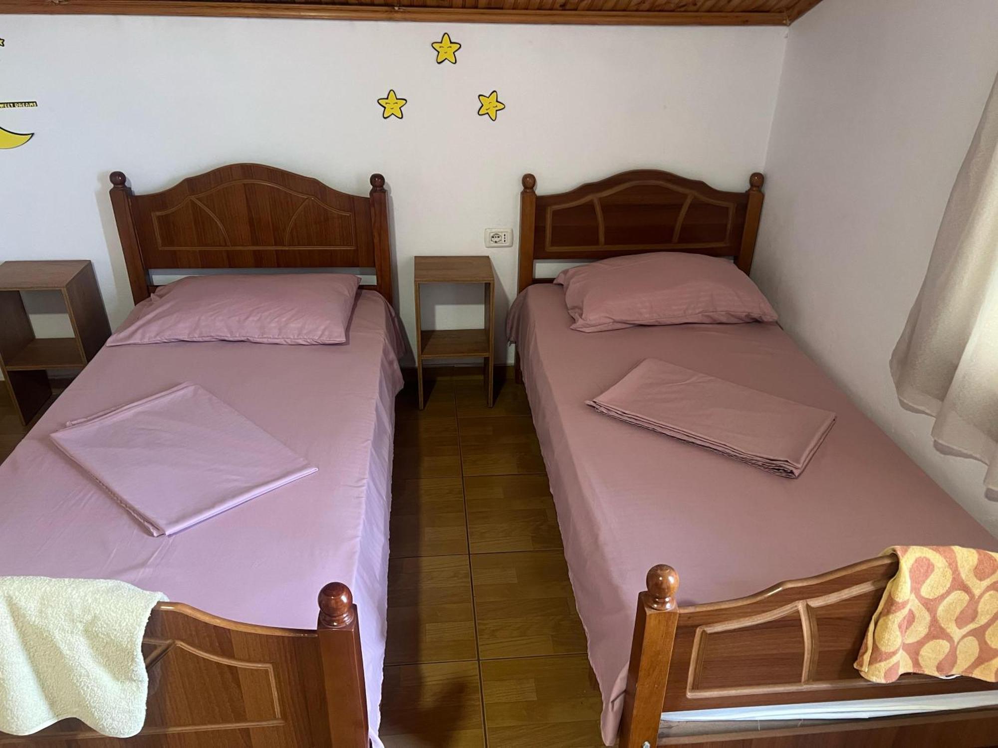 Happy Corner Guest House Shkoder Ngoại thất bức ảnh