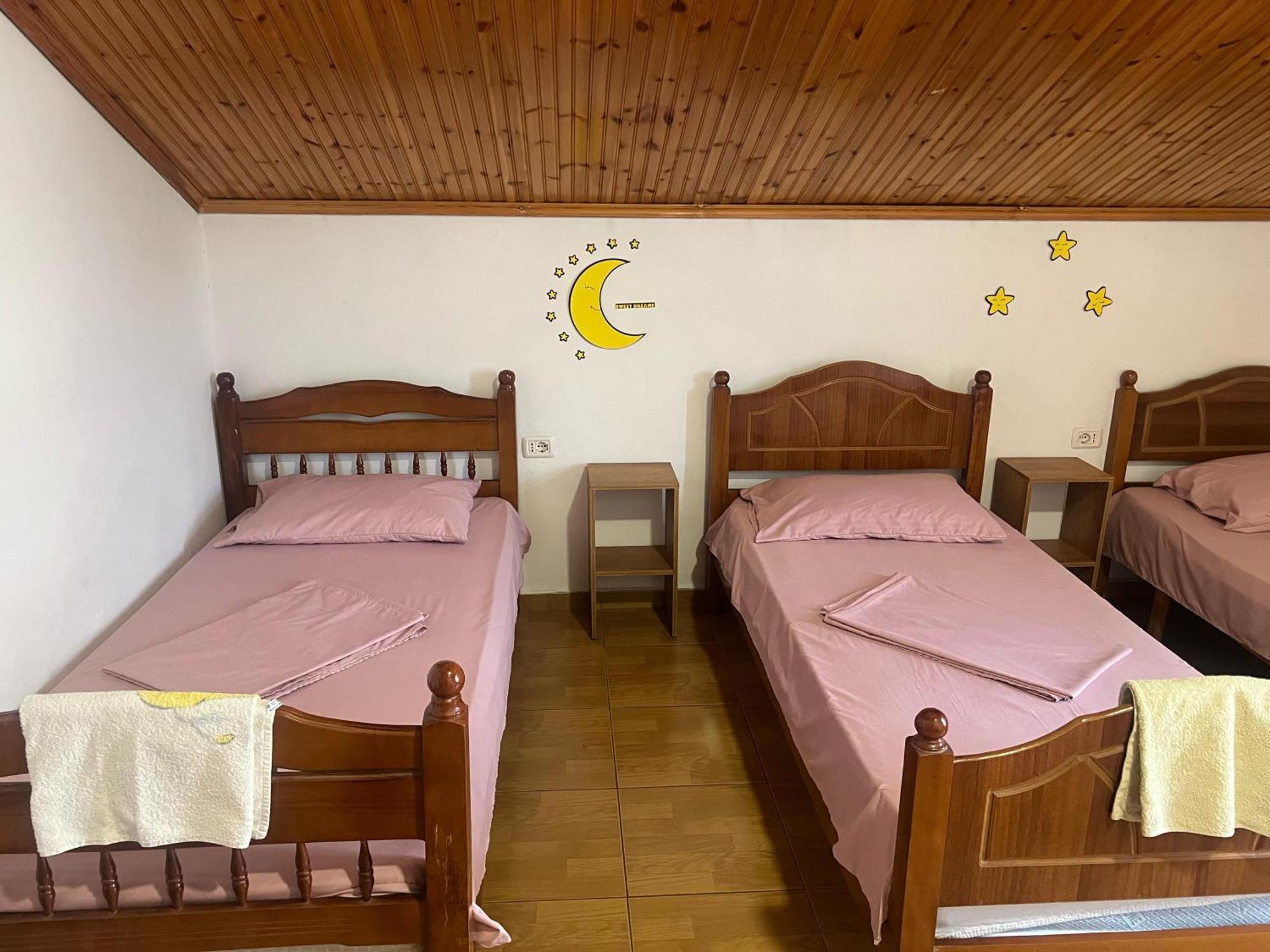 Happy Corner Guest House Shkoder Ngoại thất bức ảnh