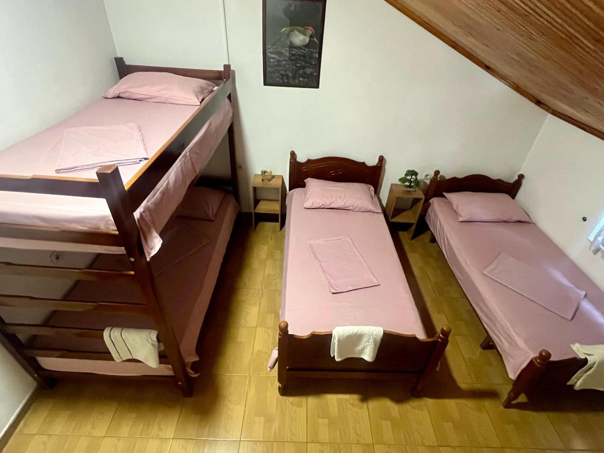 Happy Corner Guest House Shkoder Ngoại thất bức ảnh
