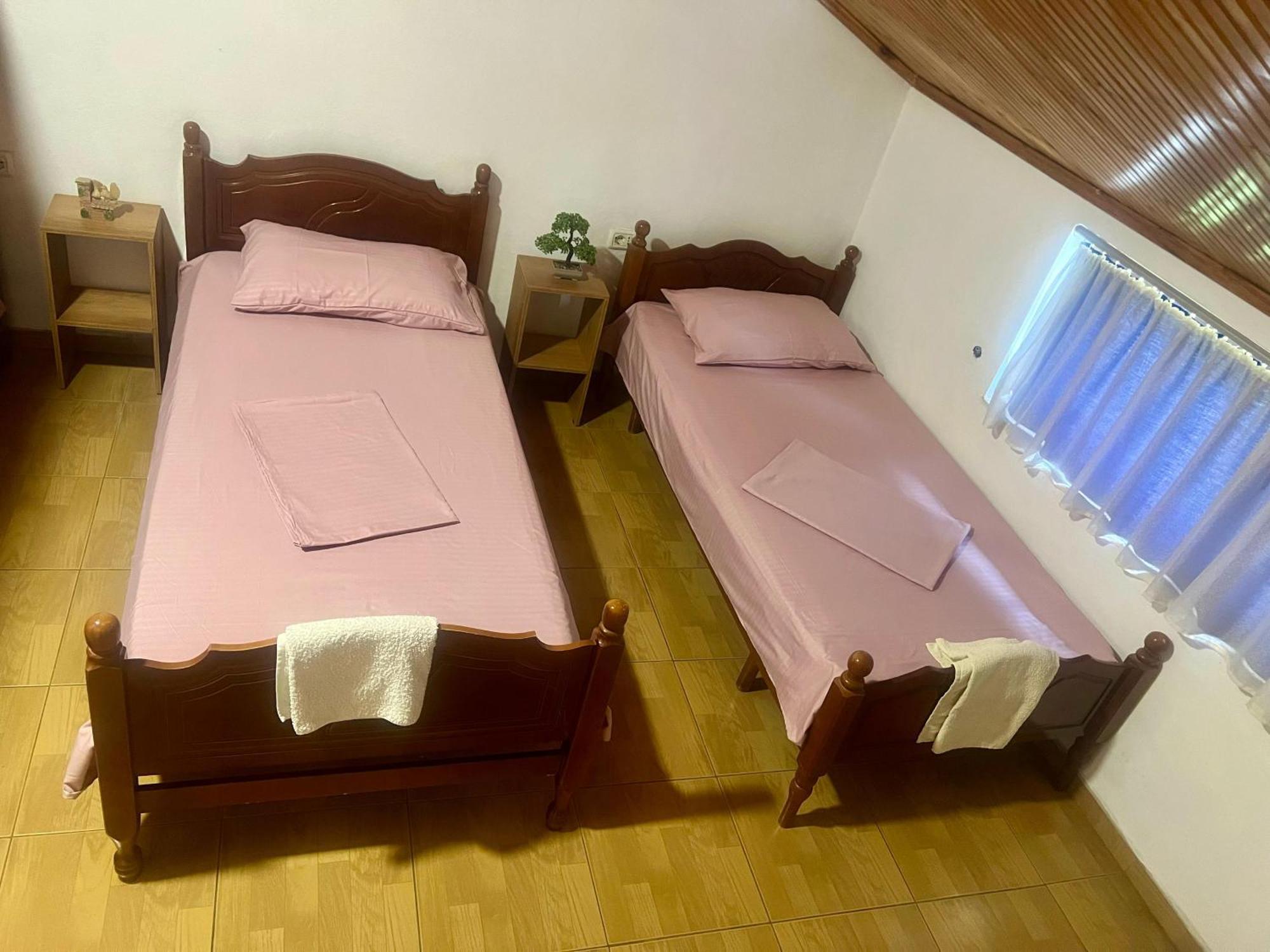 Happy Corner Guest House Shkoder Ngoại thất bức ảnh