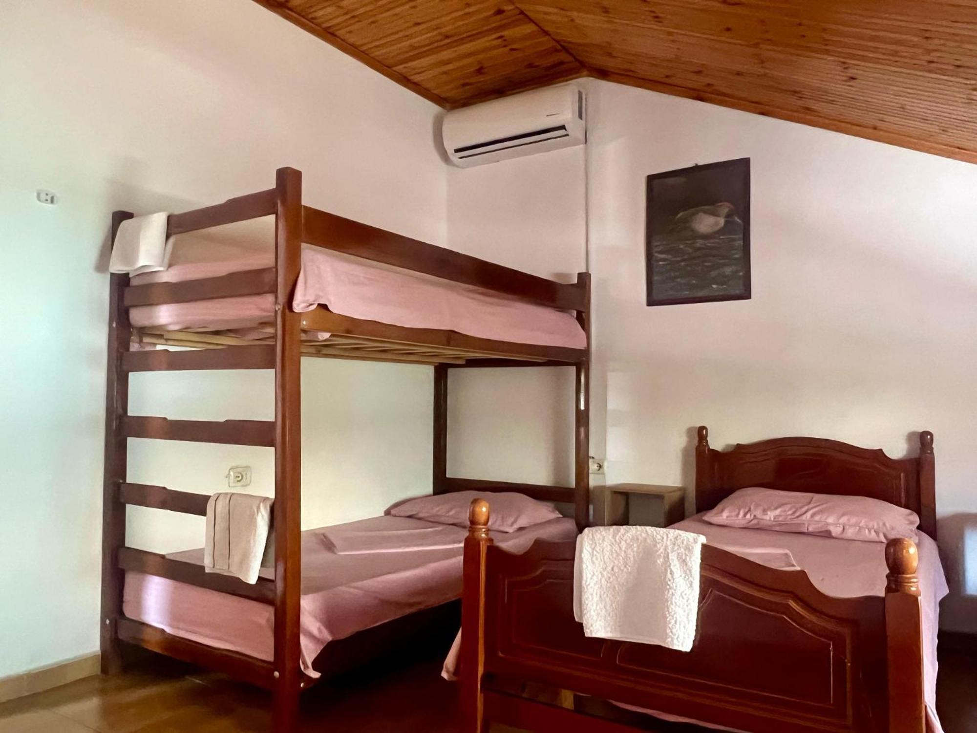 Happy Corner Guest House Shkoder Ngoại thất bức ảnh